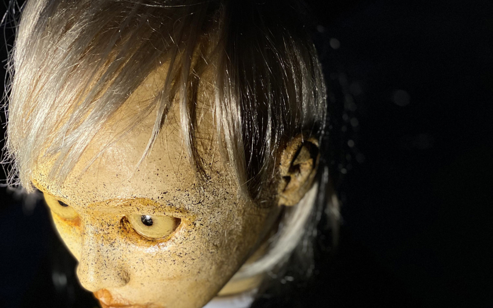 © Tibo Gebert Kopf der Puppe aus "Hero"