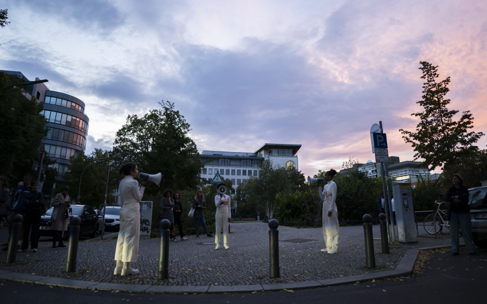 © ALLES OFFEN #1 Dir will ich leben hier